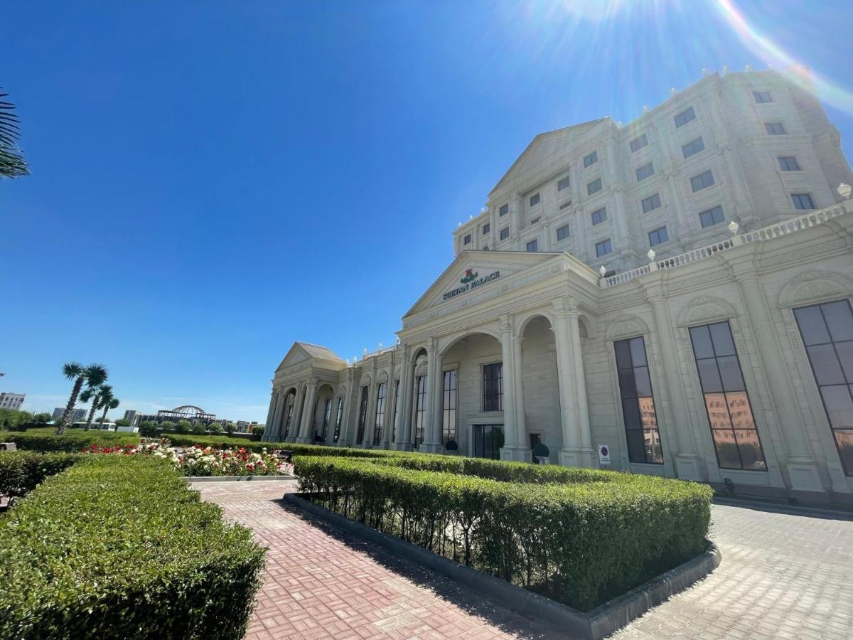 Sultan Palace Hotel Атырау Экстерьер фото The main building of the university